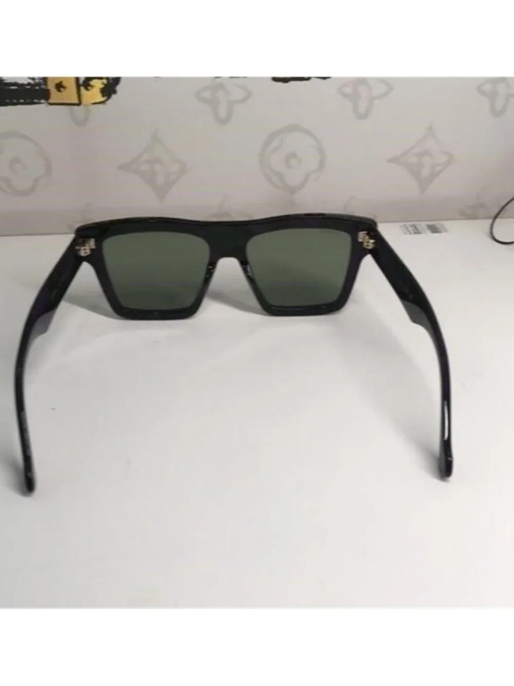 New Authentic Gucci Black and Purple Sunglasses GG0962S 014